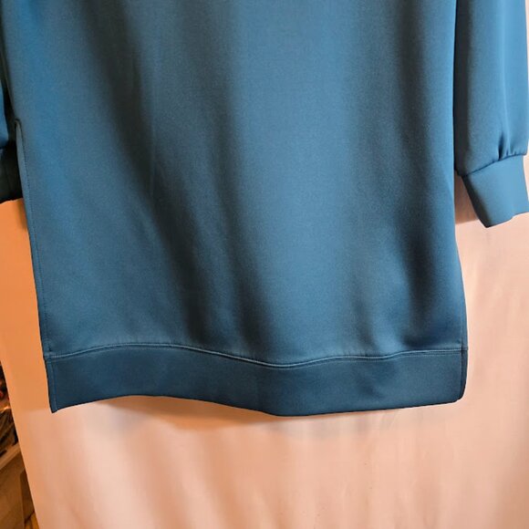 DONNEZ MOI HOODED ATHLETIC TOP LONG LENGTH SIDE SLITS NWOT TEAL SIZE M-L - Picture 3 of 9